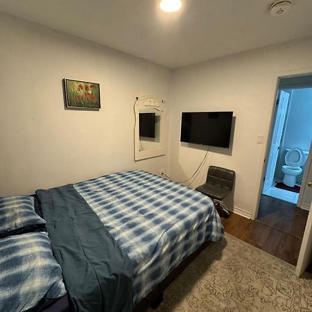 فندق 28 Bingham Road برامبتون المظهر الخارجي الصورة