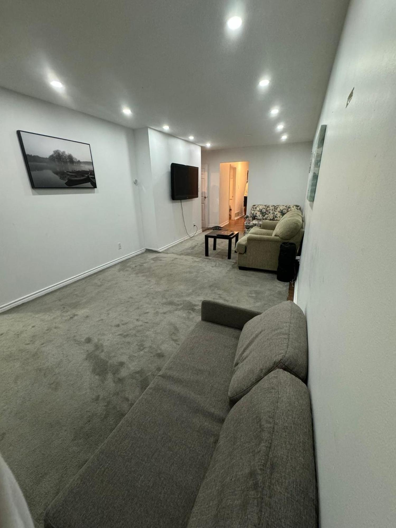 فندق 28 Bingham Road برامبتون المظهر الخارجي الصورة