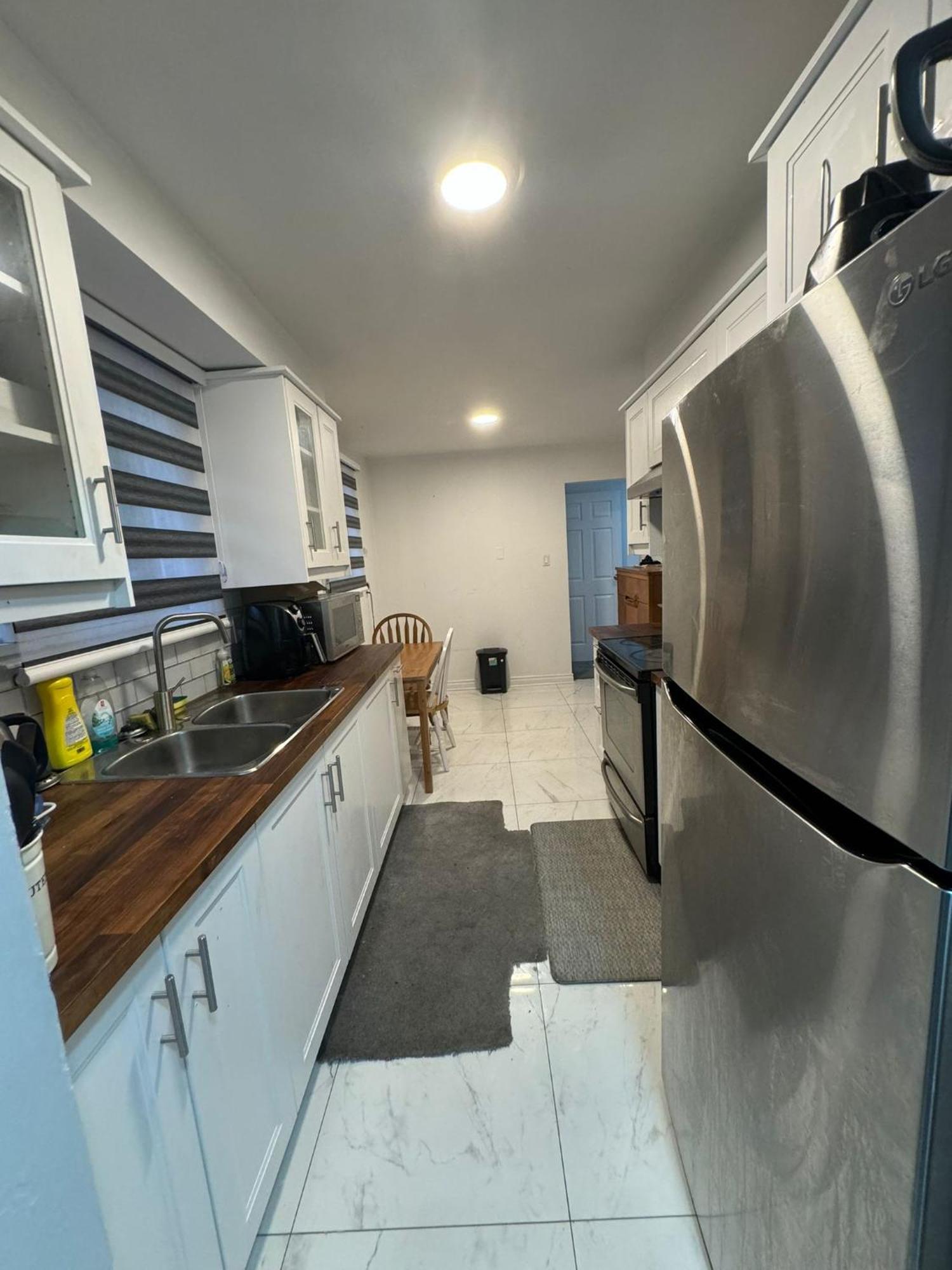 فندق 28 Bingham Road برامبتون المظهر الخارجي الصورة